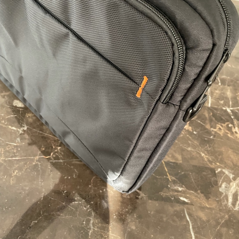 15,6 Inch Laptop and Tablet case - Picture 4 of 6